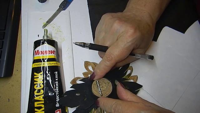 Как сделать брошь из кожи (№1) Мастер класс. DIY. Spilla. Brooch. смотреть онлайн