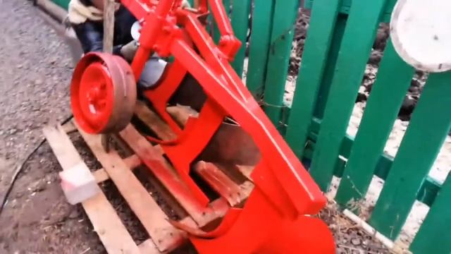 Самодельный Трёх корпусной плуг на минитрактор смотреть онлайн