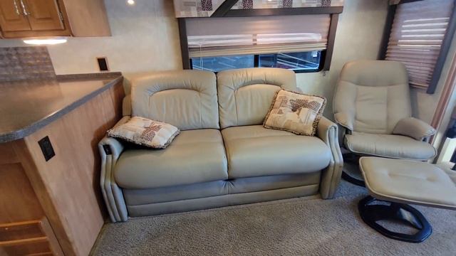 2008 Winnebago Voyage 38J Video Walkthrough | $69,995 | 23,000 Miles | Great Floor Plan смотреть онлайн