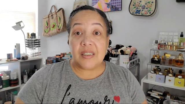 Sunday Chat | The Panorama, Perfumes & Other Thangs смотреть онлайн