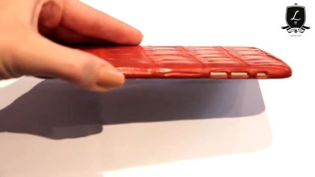 iPhone 6 в красной коже крокодила смотреть онлайн