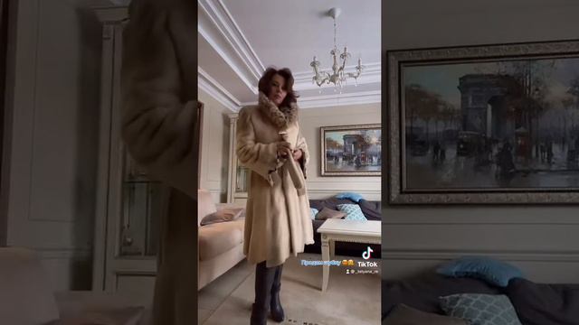 Продам шубку 44-46р стриженная норка, воротник и рукава - рысь смотреть онлайн