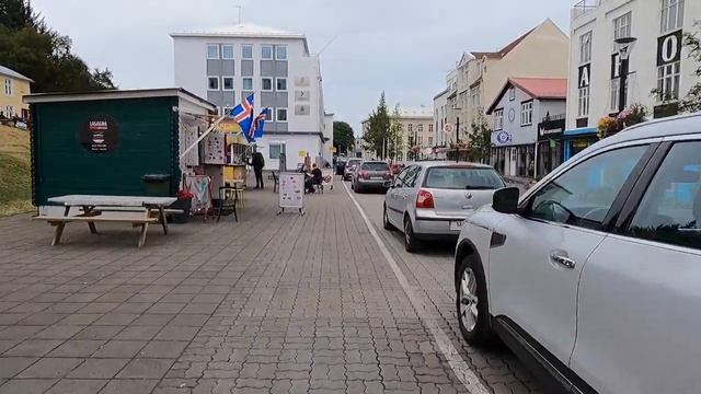 Walking in Akureyri (The capital of North Iceland) смотреть онлайн