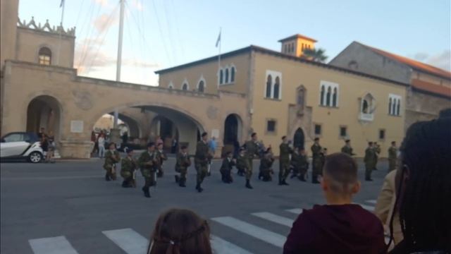 Парады натовских войск смотреть онлайн