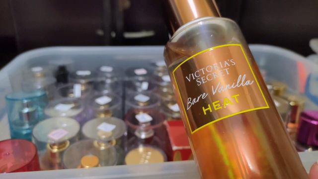 Quick Reviews of My Entire Fragrance Mist Collection (BBW + Victoria's Secret) смотреть онлайн