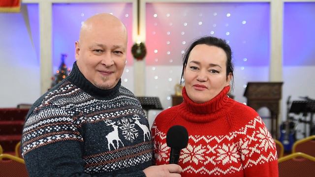 Рождественское поздравление от Олега и Натальи Серовых (24.12.2022) смотреть онлайн