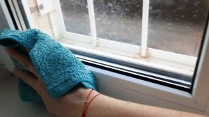 Как мыть ОКНА после зимы за 3 минуты, без спреев, газет и никаких разводов