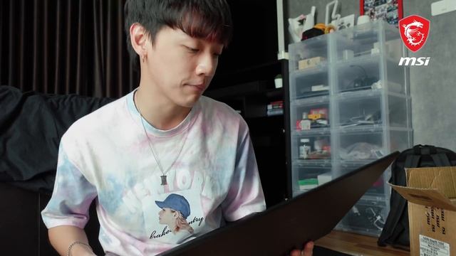 ของเล่นใหม่ : แกะกล่อง โน๊ตบุ๊ค MSI GS66 STEALTH อย่างเท่ (UNBOXING) смотреть онлайн