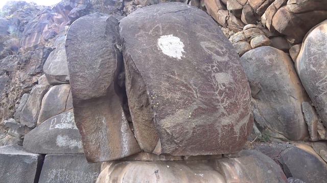 Ч.1 В поисках петроглифов по Алтаю.Яломанское святилище.Древняя обсерватория.Нашел аммонит в камне смотреть онлайн