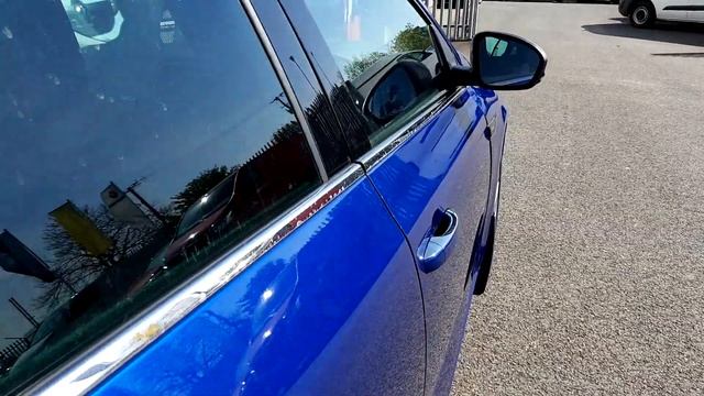 172MH226 - 2017 Renault Megane SPORT TOURER GT LINE 1.5 DCI 110BHP 19,995 смотреть онлайн