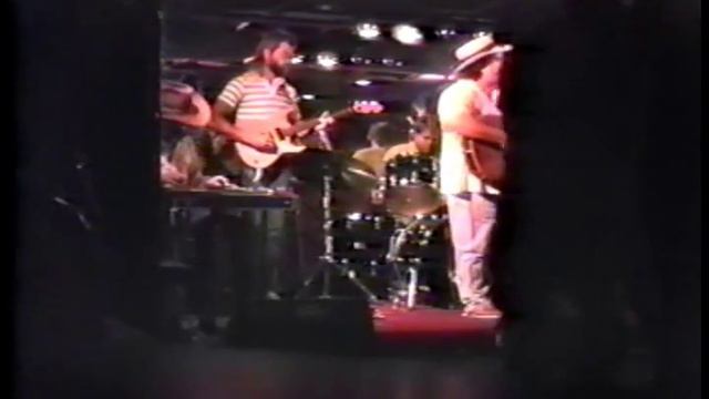 Dave Friday Band - What In The World Am I Gonna Do About You смотреть онлайн