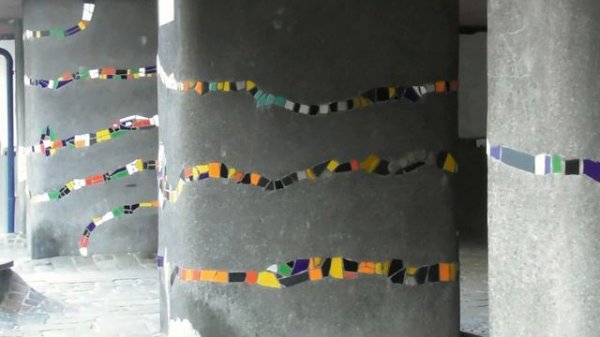 Дом Хундертвассера в Вене.Hundertwasser-Haus in Wien.