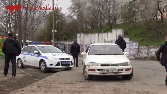 Задержание нелегальных таксистов во Владивостоке смотреть онлайн