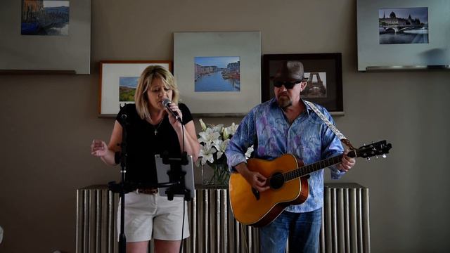 Me and Bobby McGee Cover Marc and Helen смотреть онлайн