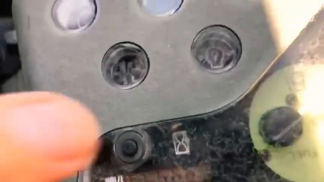 Осмотр Экскаватора в Японии перед аукционом . Янмар Vio 20-3 смотреть онлайн