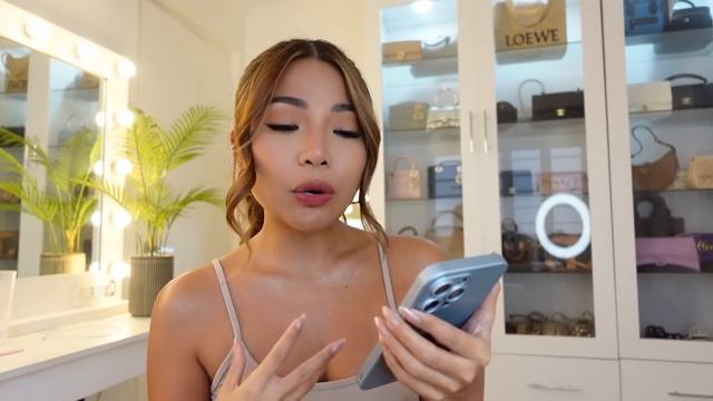 WHAT'S ON MY IPHONE (IPHONE 15) Fun & Juicy LOL смотреть онлайн