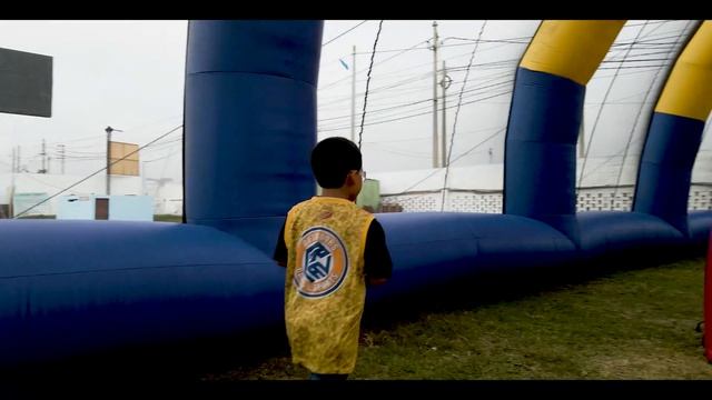 Cumpleaños con Batallas Nerf en el MEGARENA de CRAV OUTDOOR GAMES смотреть онлайн