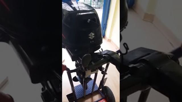 Arrancando Un Suzuki Df15As Nautica Madrid смотреть онлайн