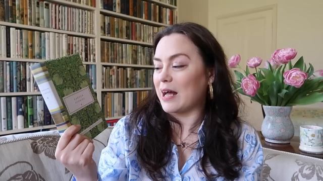 Book Haul / Recent Favourite Things (Easter Edition) смотреть онлайн