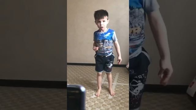 1000 приседаний в 5 лет! смотреть онлайн
