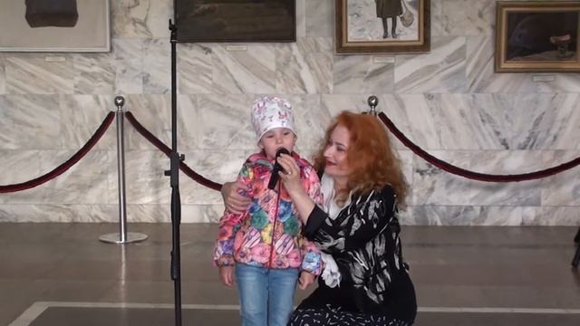 Варя читает стихи про свою воспитательницу смотреть онлайн