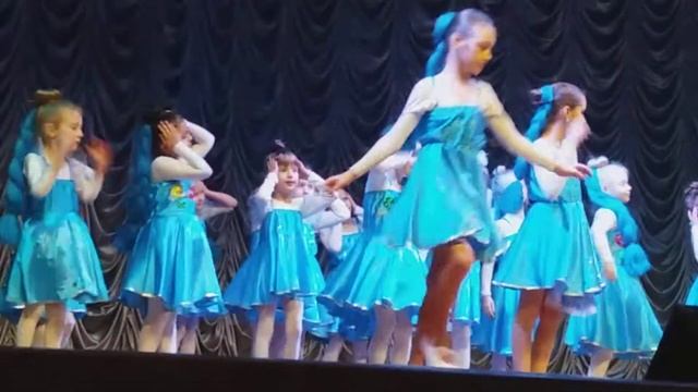 Милана Самохина - танец Царевны ансамбль Черный кот смотреть онлайн