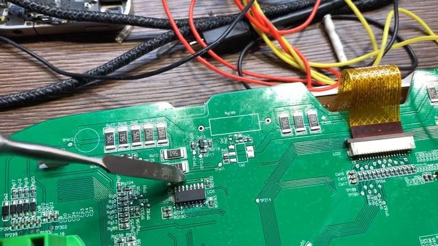 Горит поднятый кузов SHACMAN