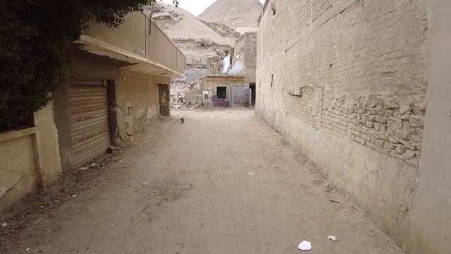 В Каир из Луксора на поезде. Закидали камнями около пирамид Гизы. смотреть онлайн