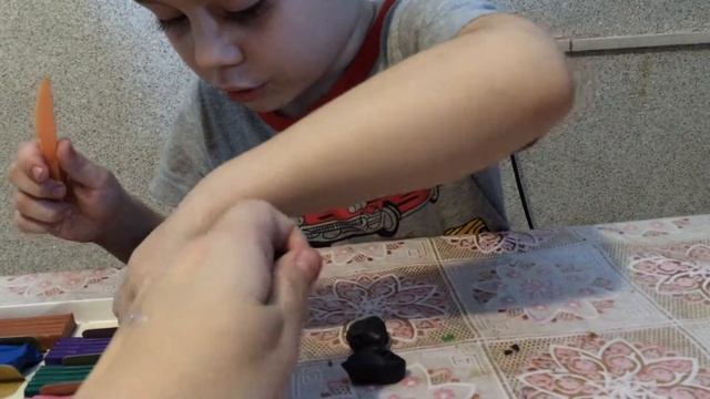 Делаем машинку из пластилина. канал Children смотреть онлайн