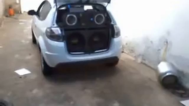 Som Automotivo Ford Ka 2 Eros SDS 2.7k com Stetsom e SD 400.4 смотреть онлайн