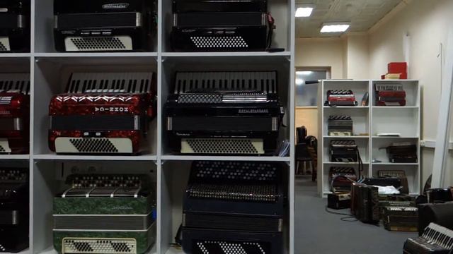 Аккордеонист Вячеслав Лежаев в гостях у музыкального салона Владимира Бутусова www.akkordeon-shop.r смотреть онлайн