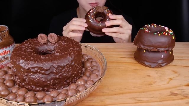 ASMR MALTESERS CHOCOLATE MILK MAGNUM ICE CREAM CAKE DOUGHNUTS NUTELLA DESSERT MUKBANG먹방EATING SOUND смотреть онлайн