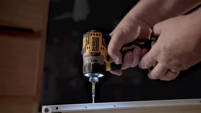 DCD701 , DCD706 , DCF601 , DCF801 , DCF902 -  Sistemul De 12V DEWALT