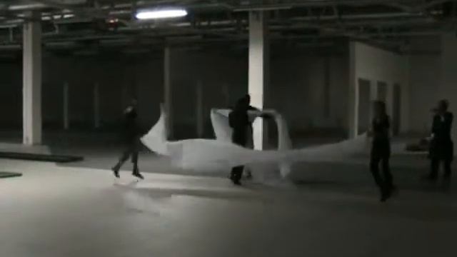 Танец со скатертями.mp4 смотреть онлайн