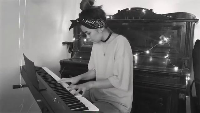 Linkin Park - Breaking the habit and Numb (Piano cover) смотреть онлайн