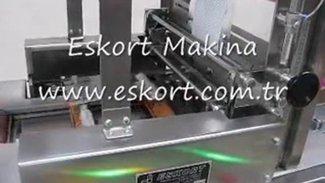 Упаковка круглого печенья на ребре в "конверт" смотреть онлайн