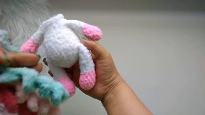 Плюшевый единорог крючком