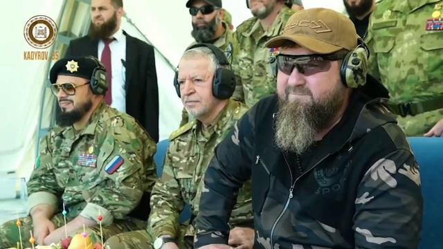 Рамзан К. - В Гудермесе состоялся финальный этаптренировочных занятий Службы безопасности Главы ЧР. смотреть онлайн