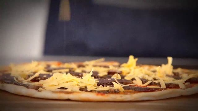Mrs H.S. Balls Chutney Pizza смотреть онлайн
