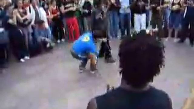 CAPOEIRA