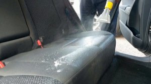 Химчистка сидений автомобиля. Моющий пылесос Kärcher PUZZI 8.