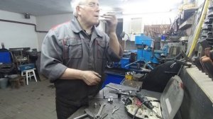 Самодельный клапан-замедлитель для гидросистемы минитрактора.