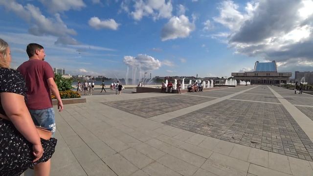 Путешествие, часть 2 КАЗАНЬ. Обед во вьетнамском кафе. ВСТРЕЧА с детьми. Катание по озеру. смотреть онлайн