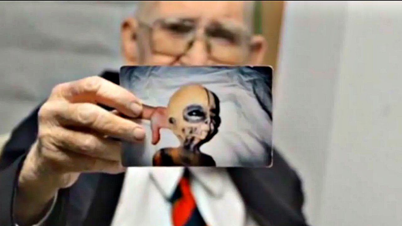 Этот дедушка работал в зоне 51 и рассказал что там происходили очень загадочные случаи смотреть онлайн