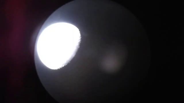 Moon videotaped from a 114 mm aperture reflector telescope смотреть онлайн