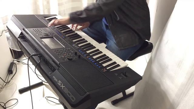 Yamaha PSR-SX900 Violin Theme