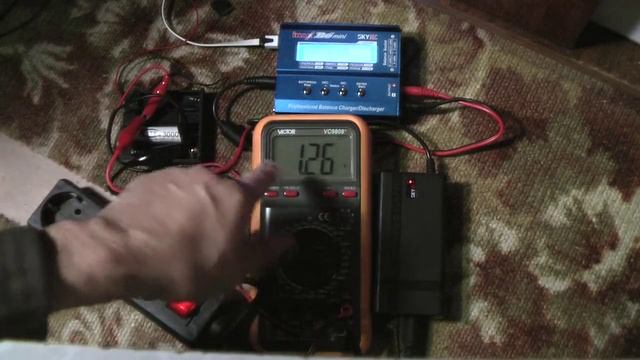 iMAX B6 Mini - Error of measurement of voltage and capacitance(погрешность U и емкости) ч.1. смотреть онлайн