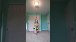 Толстушка отжигает))