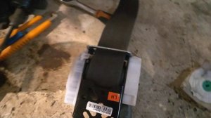 Натяжение пружины ремня безопасности Киа Рио 3.