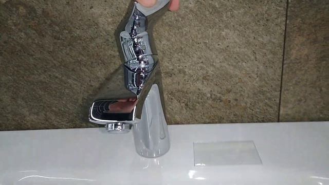 Hansgrohe 31080000 Metris 110 Mixer